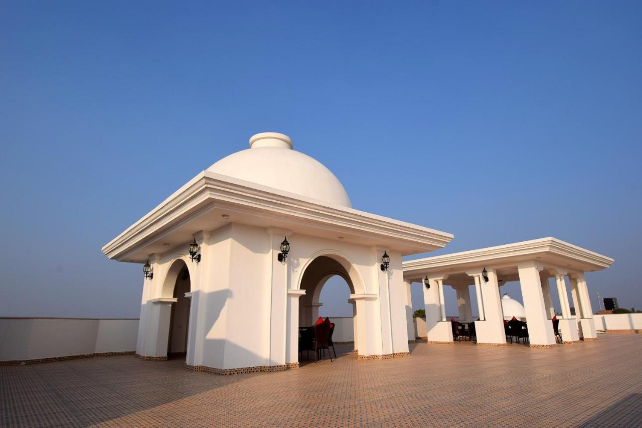 Umaid Farm Resort- A Legancy Vintage Stay In Jaipur Buitenkant foto
