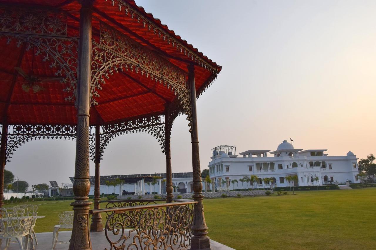 Umaid Farm Resort- A Legancy Vintage Stay In Jaipur Buitenkant foto