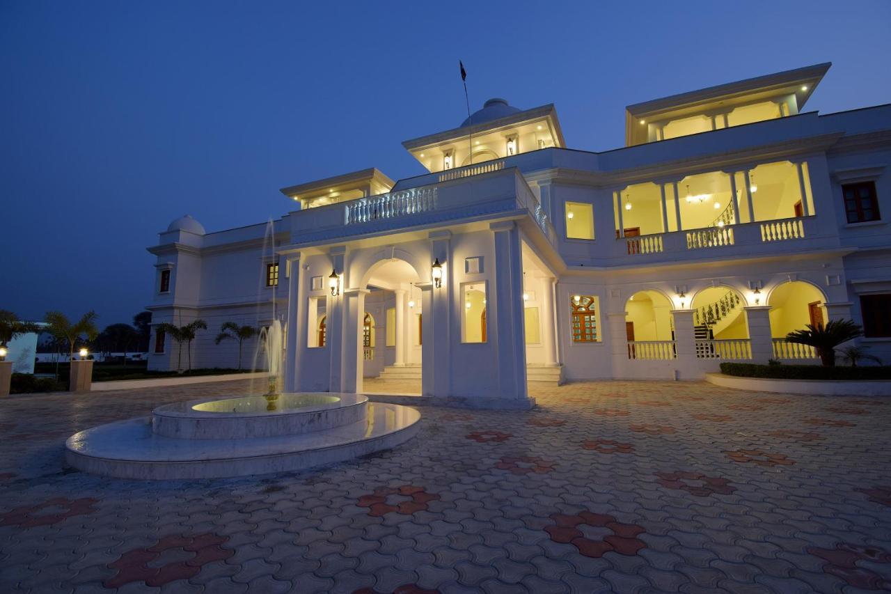 Umaid Farm Resort- A Legancy Vintage Stay In Jaipur Buitenkant foto