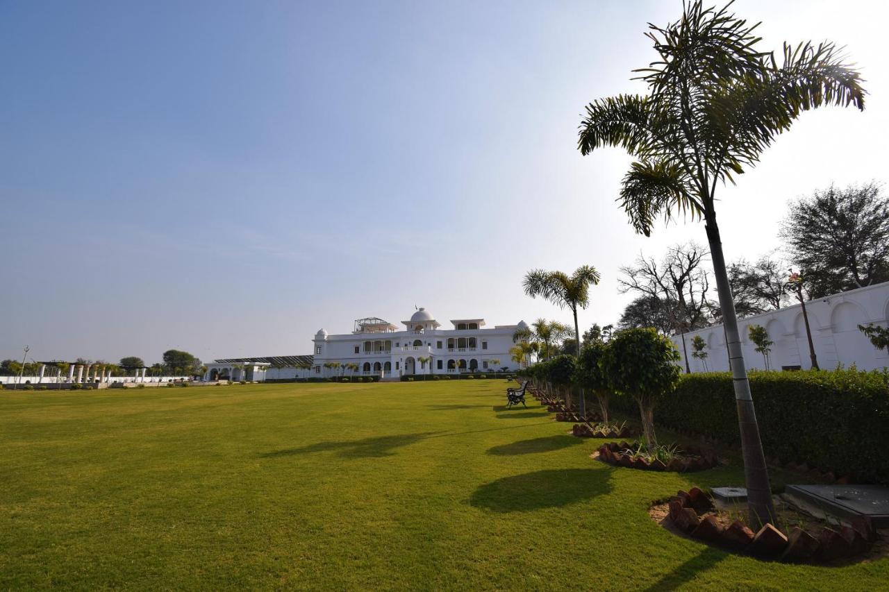 Umaid Farm Resort- A Legancy Vintage Stay In Jaipur Buitenkant foto